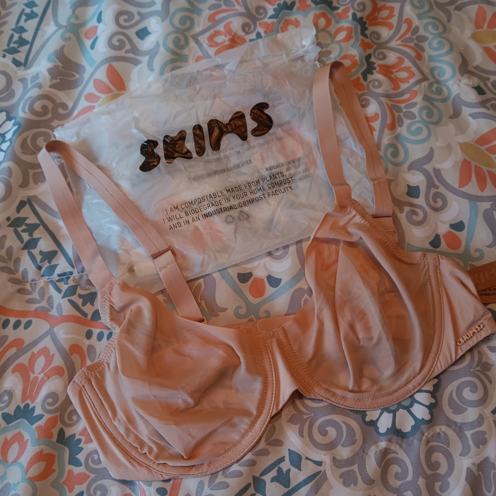 NWT Skims Nude Unlined Demi Bra
